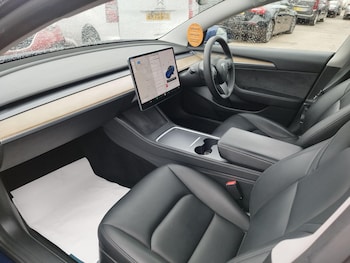 Used Tesla Model 3 2021 for sale - 75601410: Photo