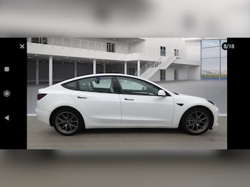 Tesla - Model 3
