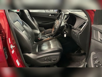 Used Hyundai TUCSON 2017 for sale - 76550952: Photo