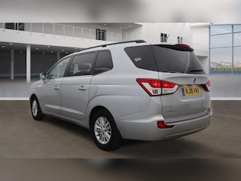Used Ssangyong Turismo 2016 for sale - 76476602: Photo