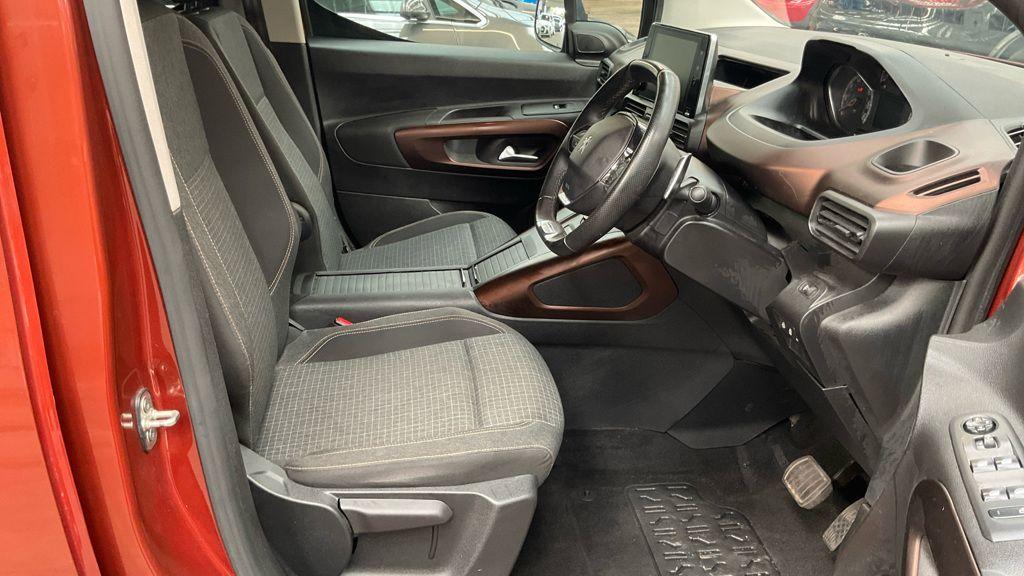 Used Peugeot Rifter 2019 for sale - 76592136: Photo 3