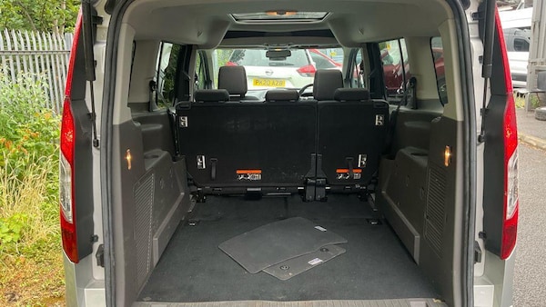 Used Ford Grand Tourneo Connect 2020 for sale - 75334052: Photo 6