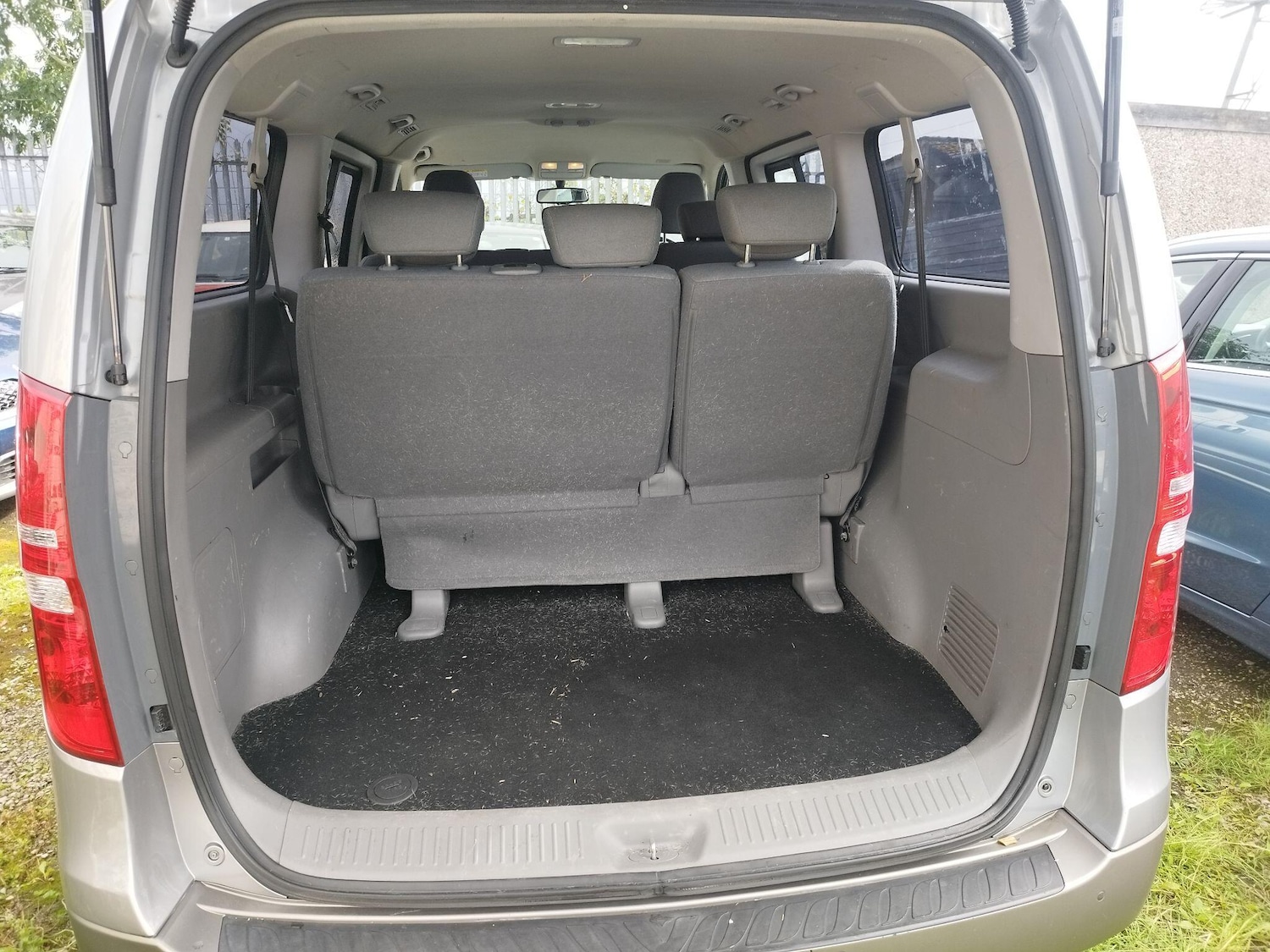 Used Hyundai i800 for sale - 76476599: Photo 3