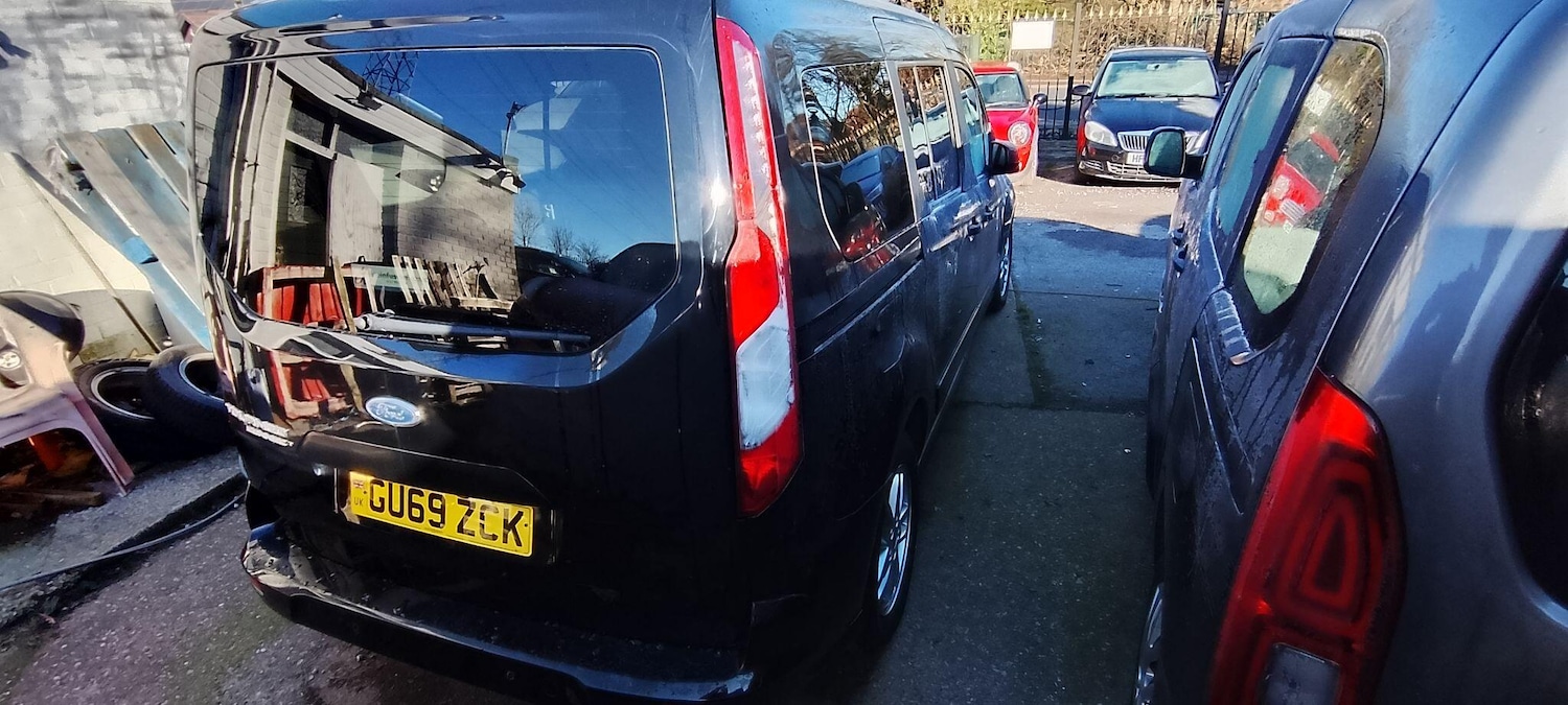 Used Ford Grand Tourneo Connect 2019 for sale - 77049761: Photo 24