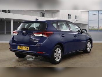 Used Toyota Auris 2017 for sale - 77723060: Photo
