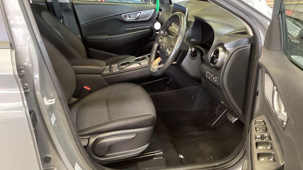 Used Hyundai KONA 2020 for sale - 77612680: Photo 4