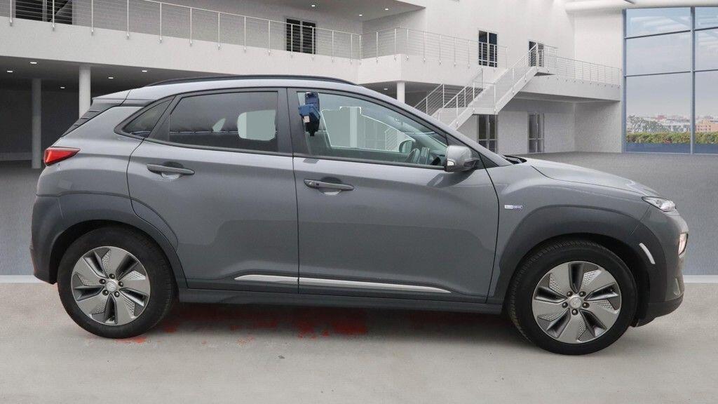 Used Hyundai KONA 2020 for sale - 77612680: Photo 6