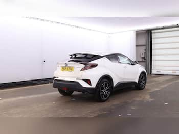 Used Toyota C-HR 2019 for sale - 79645691: Photo