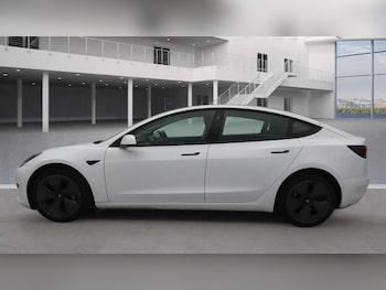 Tesla - Model 3