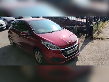 Used Peugeot 208 2018 for sale - 79324609: Photo