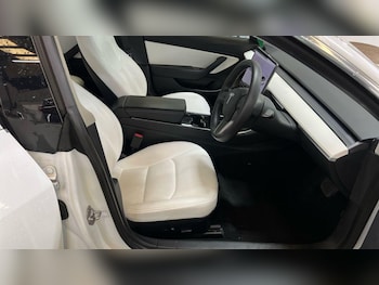 Used Tesla Model 3 2020 for sale - 75199692: Photo