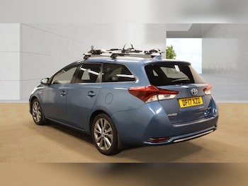 Used Toyota Auris 2017 for sale - 79325001: Photo