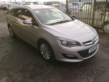 Used Vauxhall Astra 2014 for sale - 77016684: Photo