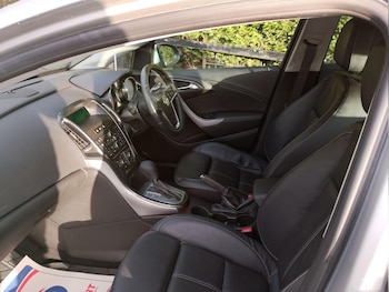 Used Vauxhall Astra 2014 for sale - 77016684: Photo