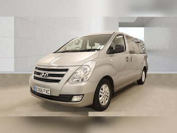 Used Hyundai i800 2016 for sale - 79348900: Photo