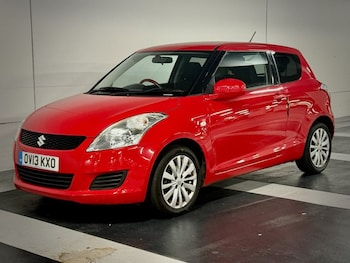 Used Suzuki Swift 2013 for sale - 76840779: Photo