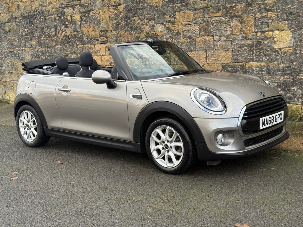 Used MINI Convertible 2018 for sale - 76840771: Photo 1