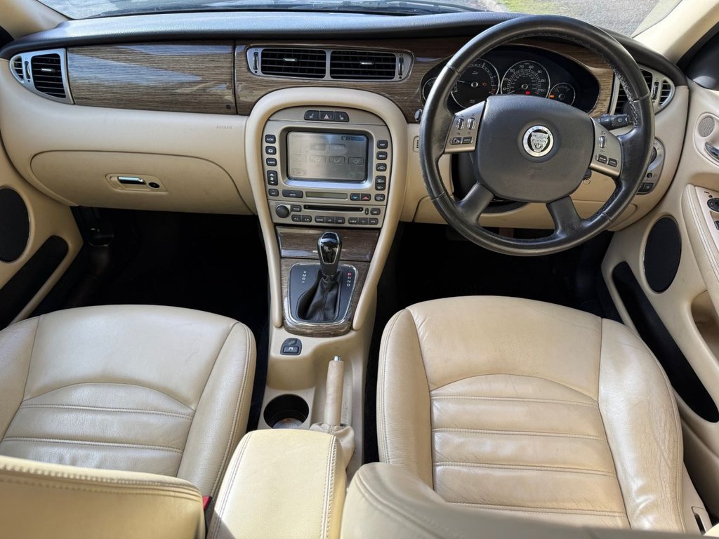 Used Jaguar X-Type 2008 for sale - 77780649: Photo 2