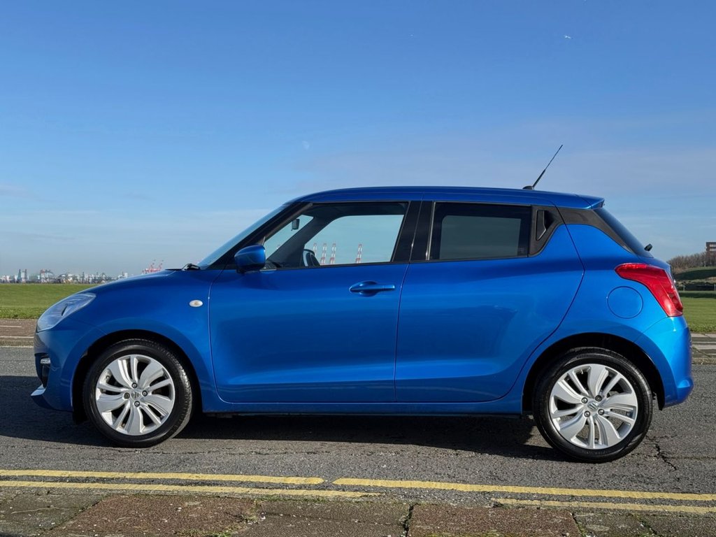 Used Suzuki Swift 2018 for sale - 77372932: Photo 3