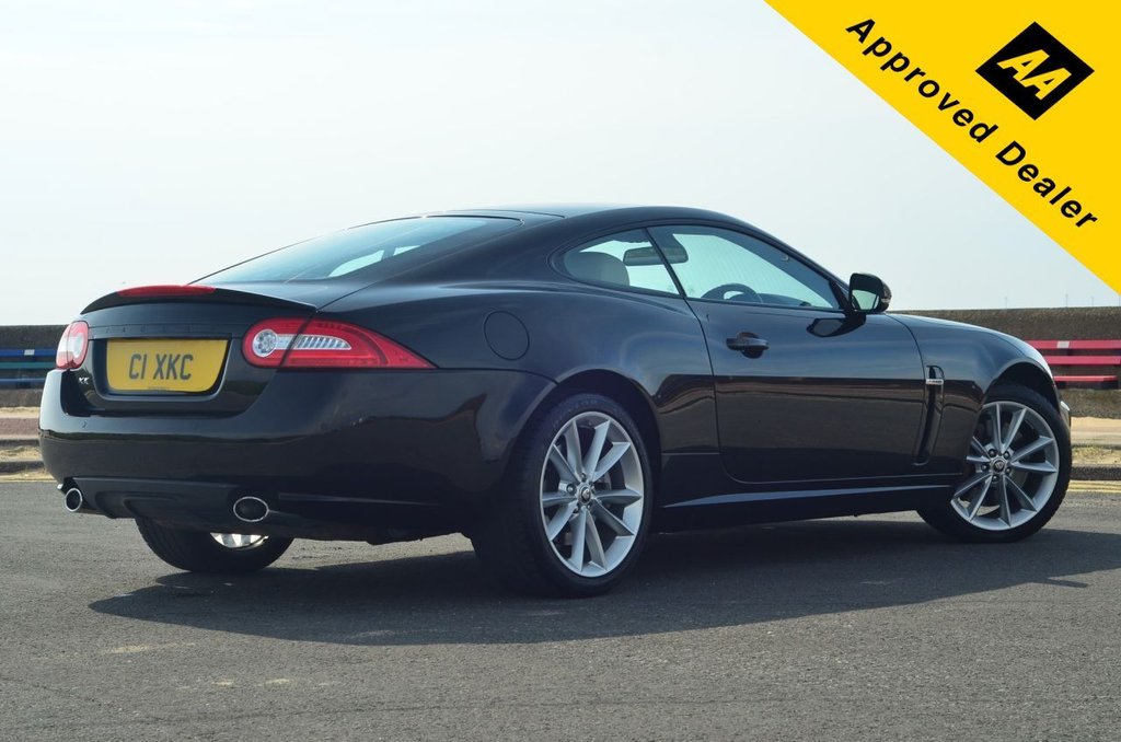 Used Jaguar XK 2011 for sale - 76841033: Photo 2