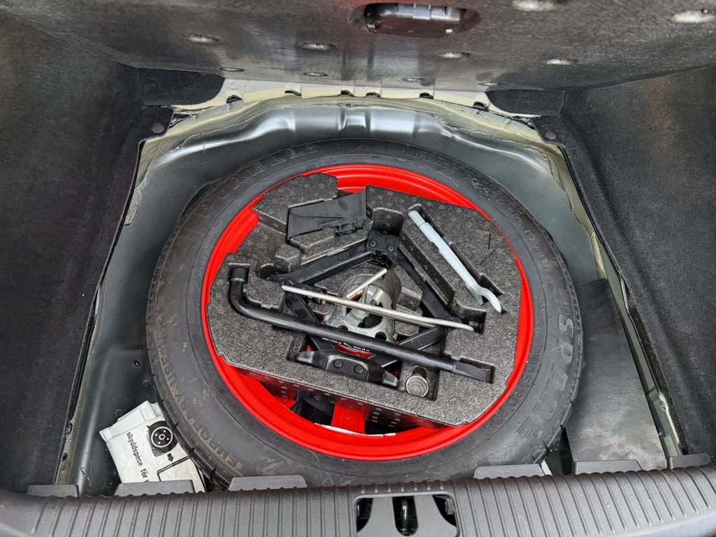 Used Jaguar XK 2011 for sale - 76841033: Photo 33