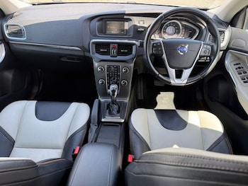 Used Volvo V40 2014 for sale - 78936301: Photo