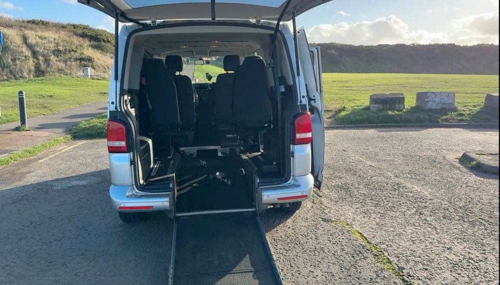 Used Volkswagen Transporter Shuttle 2014 for sale - 76841000: Photo 5