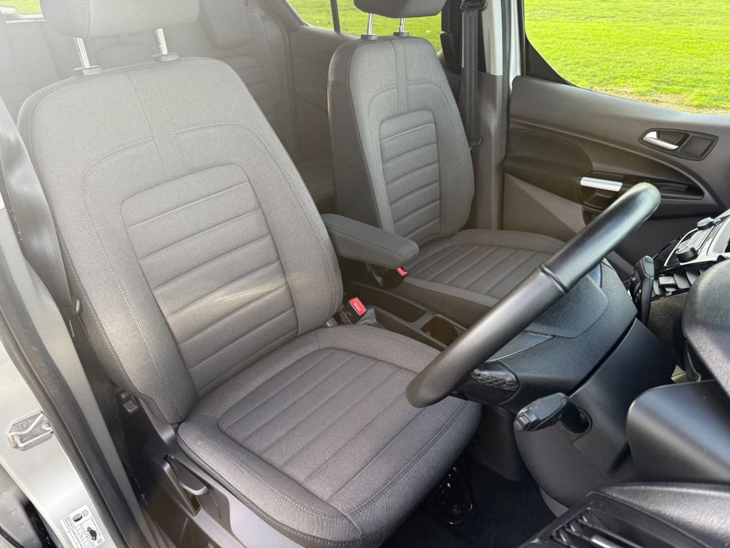 Used Ford Grand Tourneo Connect 2019 for sale - 76841366: Photo 12