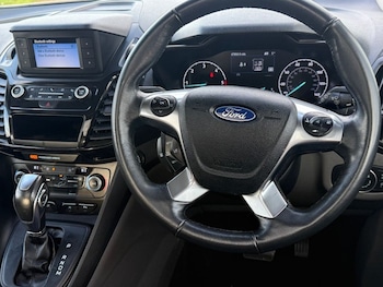 Used Ford Grand Tourneo Connect 2019 for sale - 76841366: Photo