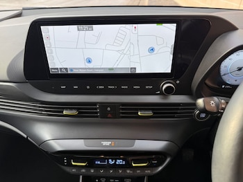 Used Hyundai i20 2024 for sale - 77098942: Photo