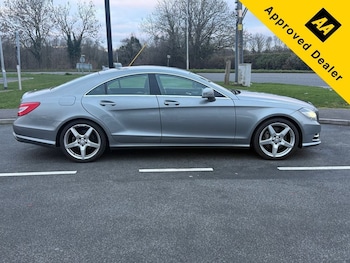Used Mercedes-Benz CLS 2014 for sale - 77576104: Photo