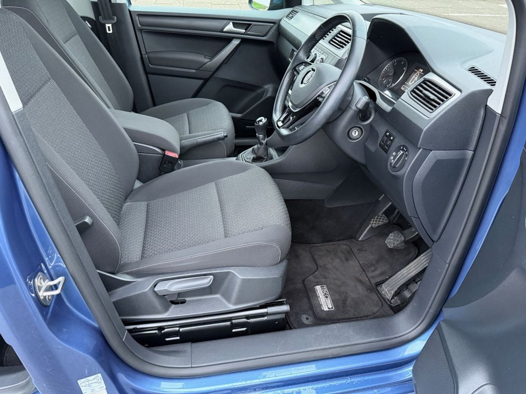 Used Volkswagen Caddy Maxi Life 2018 for sale - 76841094: Photo 7