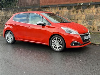 Used Peugeot 208 2015 for sale - 76840888: Photo