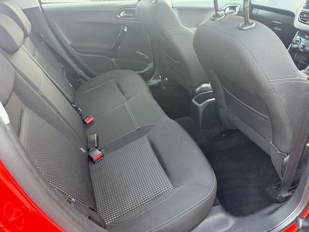 Used Peugeot 208 2015 for sale - 76840888: Photo 9