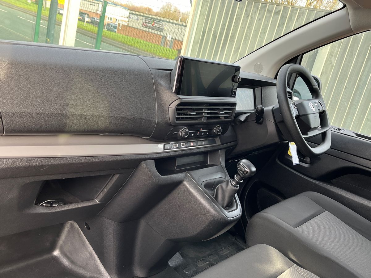 Used Vauxhall Vivaro 2024 for sale - 76718577: Photo 8