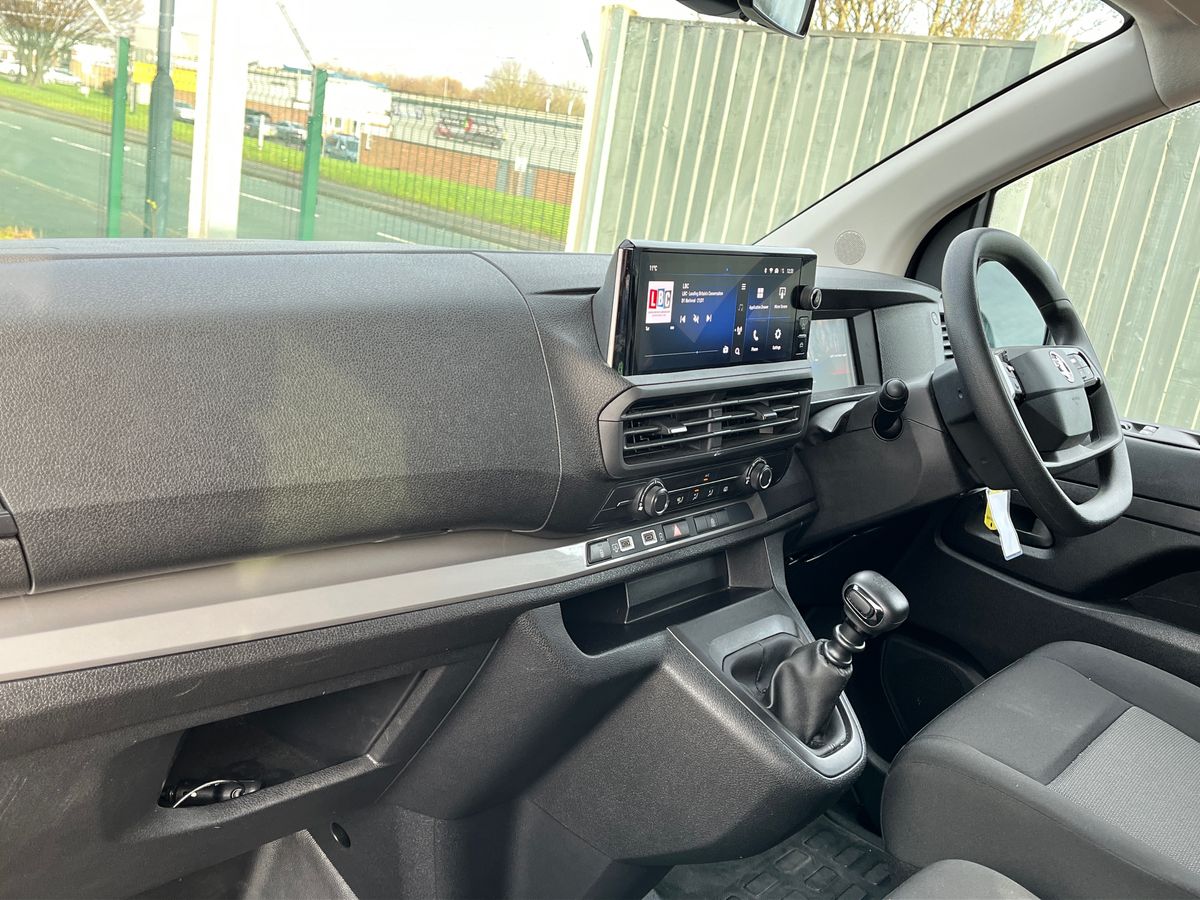 Used Vauxhall Vivaro 2024 for sale - 76718577: Photo 9