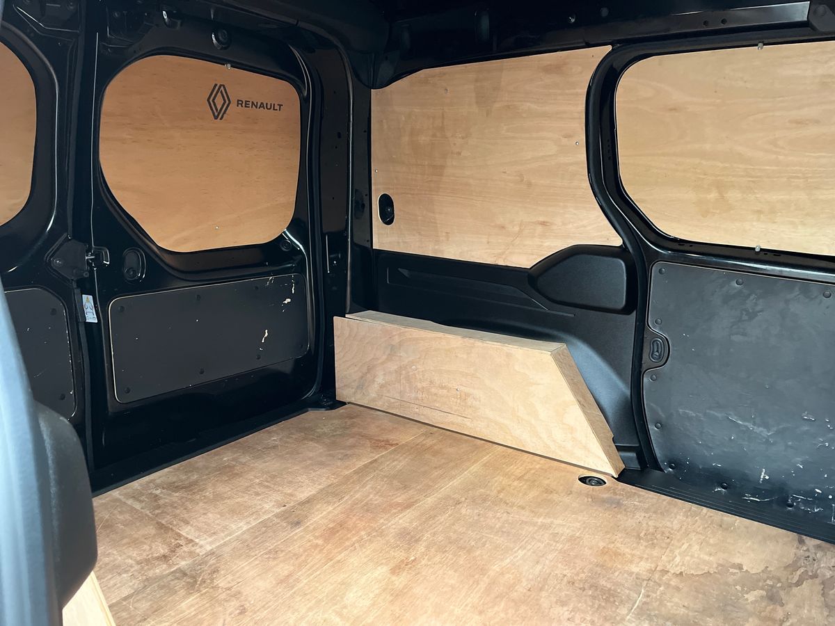 Used Renault Kangoo 2024 for sale - 76411483: Photo 10