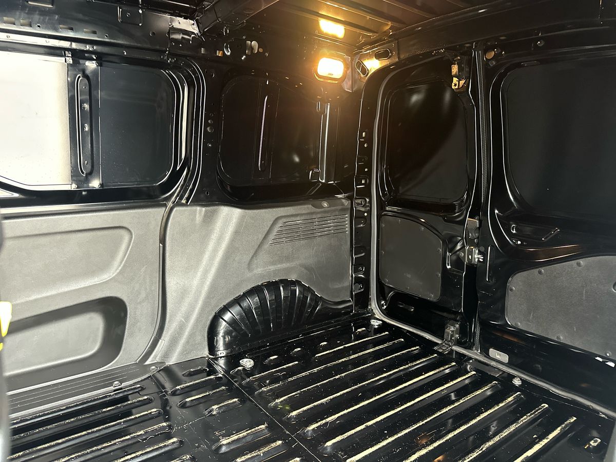 Used Peugeot Partner 2024 for sale - 76916296: Photo 10