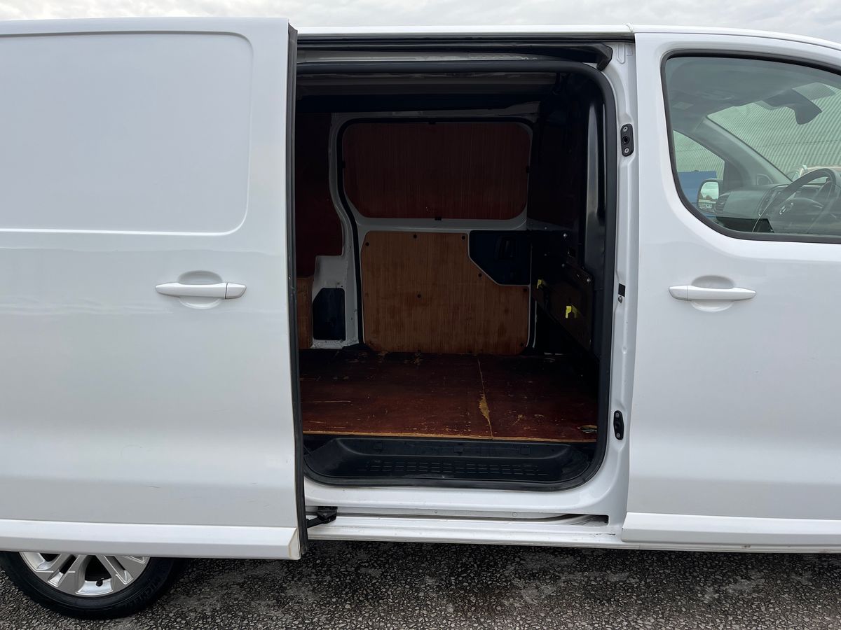 Used Vauxhall Vivaro 2022 for sale - 76148745: Photo 35