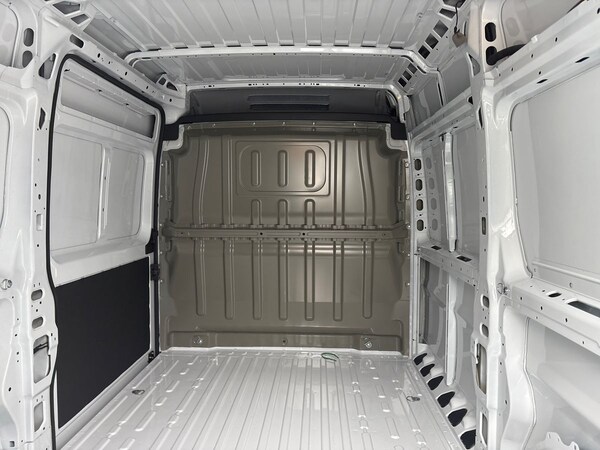Used Vauxhall Movano 2025 for sale - 76163935: Photo 12