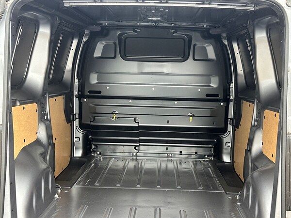 Used Vauxhall Vivaro 2025 for sale - 76163900: Photo 12