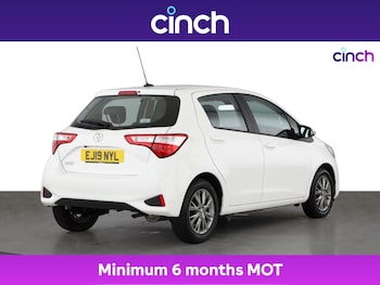 Used Toyota Yaris 2019 for sale - 75543104: Photo