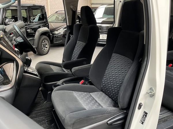 Used Toyota Vellfire 2015 for sale - 75039435: Photo 12