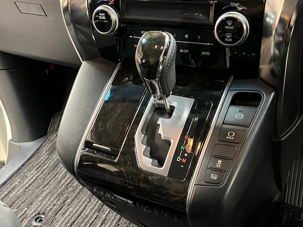 Used Toyota Vellfire 2015 for sale - 75039435: Photo 24