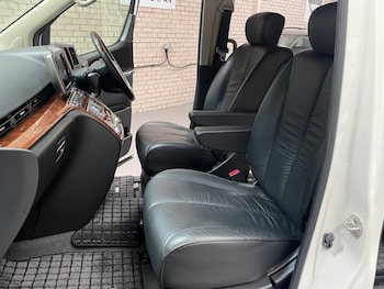 Used Nissan Elgrand 2008 for sale - 75633219: Photo