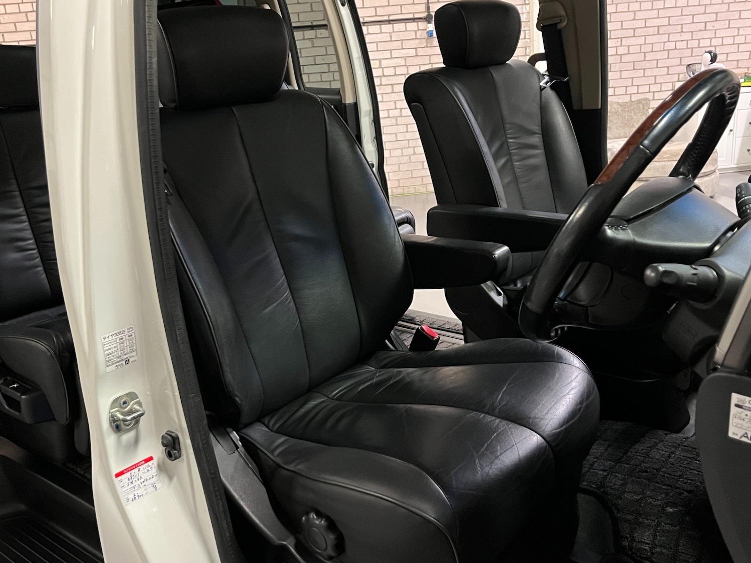 Used Nissan Elgrand 2008 for sale - 77522186: Photo 17