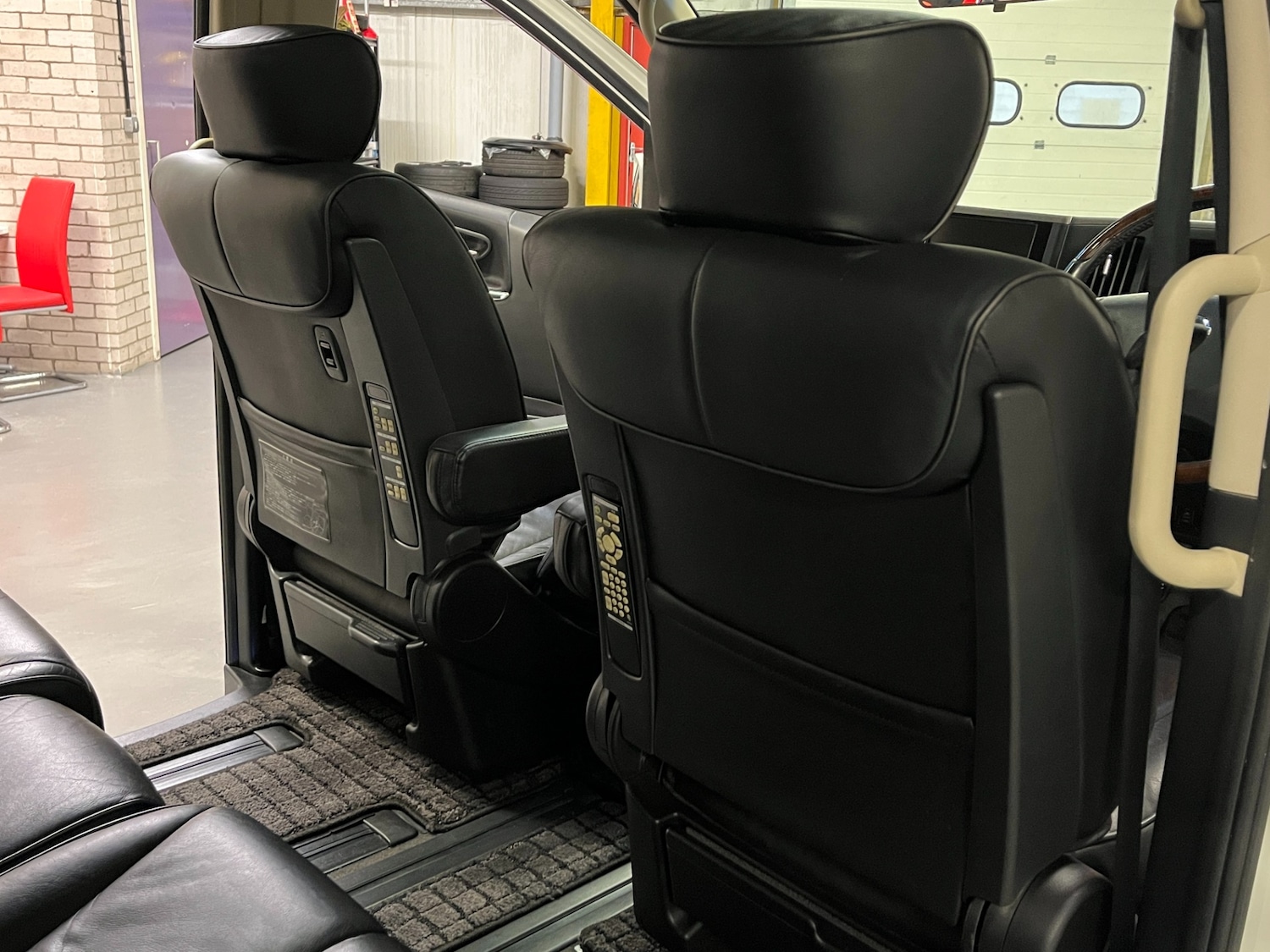 Used Nissan Elgrand 2008 for sale - 77522186: Photo 24