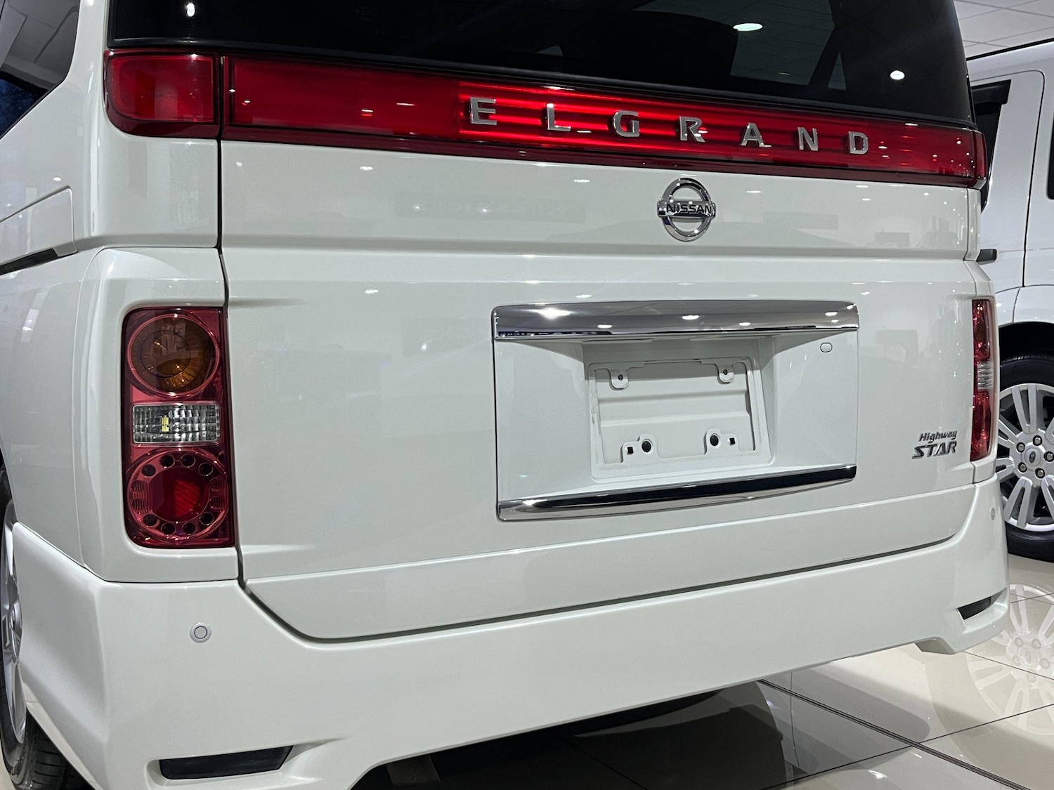 Used Nissan Elgrand 2008 for sale - 77522186: Photo 7