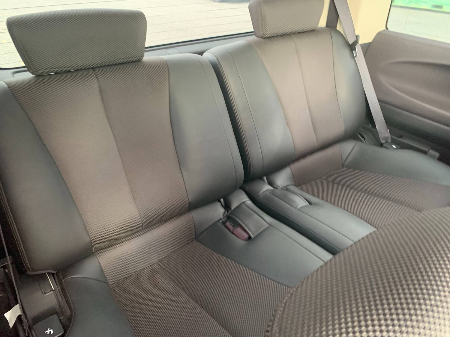 Used Nissan Elgrand 2009 for sale - 76334950: Photo 11