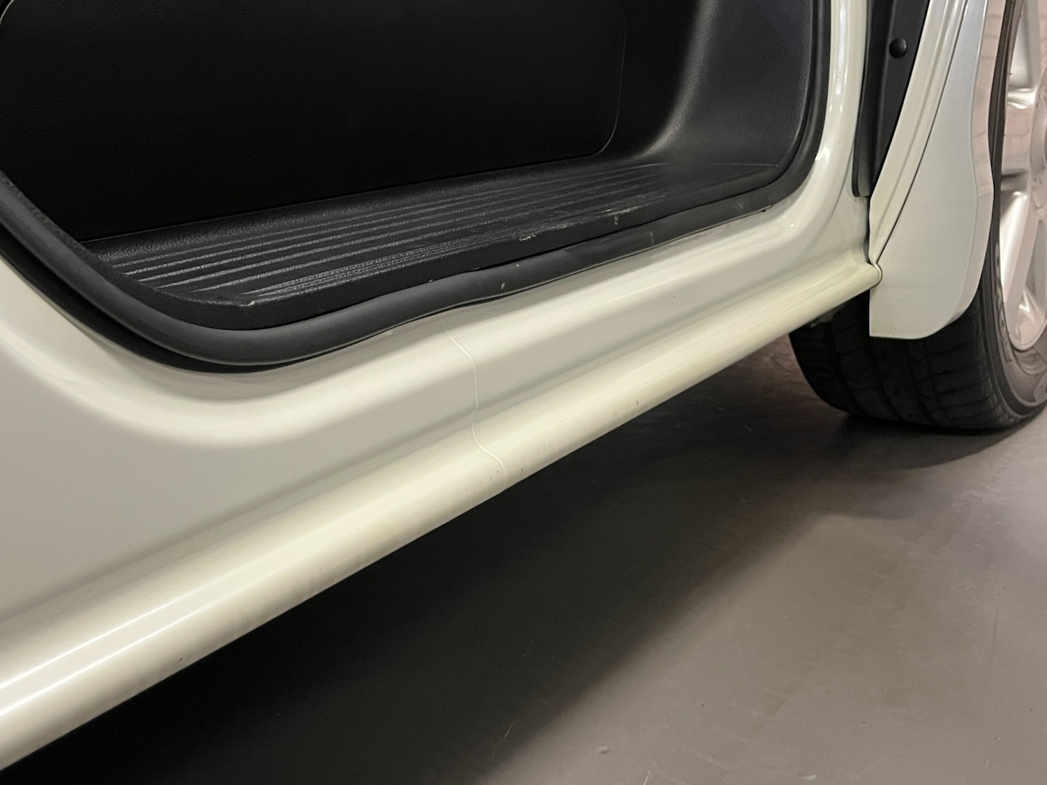 Used Nissan Elgrand 2009 for sale - 76334950: Photo 24